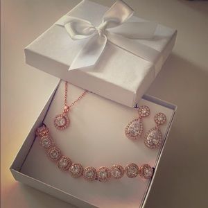 Ladies rose gold jewelry, 3 piece set